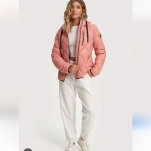 Noize Women's Blush Sustainable Materials Quilted Puffer Jacket